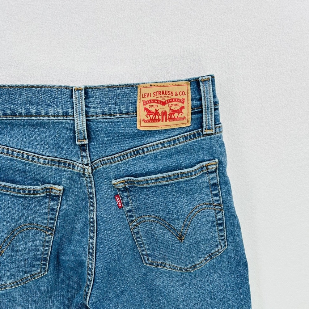 Levi's Wedgie Straight Jeans Womens 26 Blue Denim High Rise Slim Crop Raw Hem - Picture 8 of 16